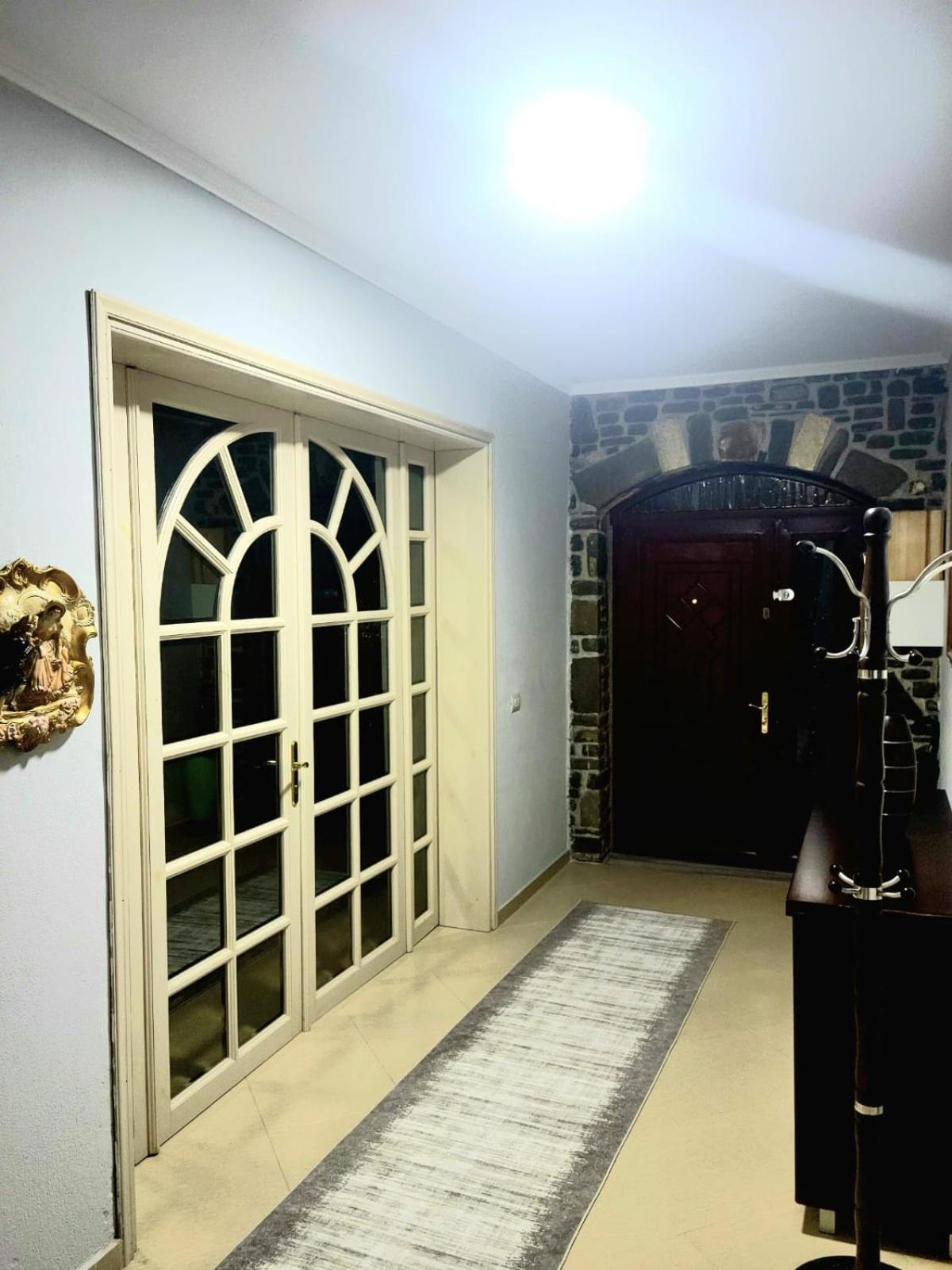 Villa Llanaj Berat Bagian luar foto